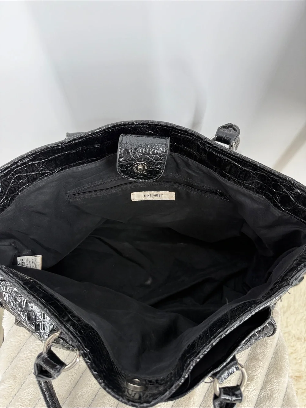 Vtg Y2K Nine West Black Croc-Embossed Structured Tote